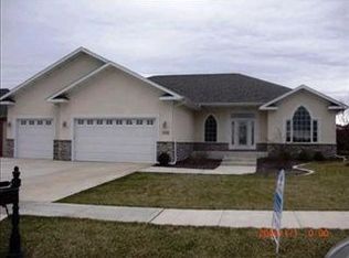 7350 Jeffrey St, Schererville, IN 46375