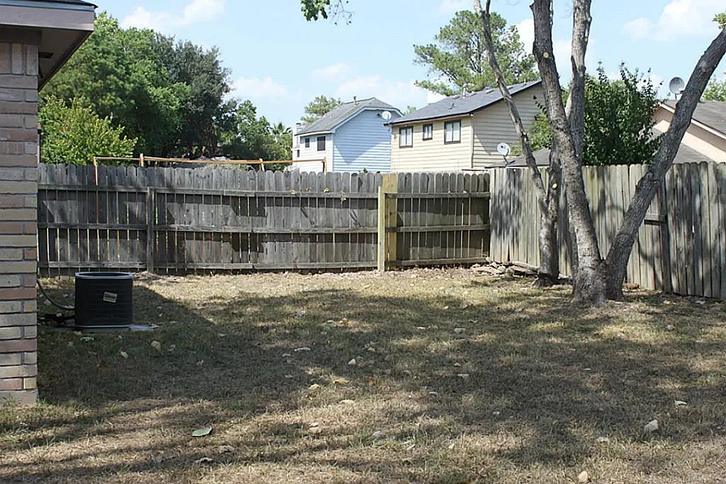 3 bed, 2.0 bath, 1390 sqft, $1,799 — Photo 3