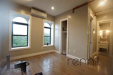 Rented by Rennit Inc.