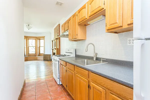 Rented by MNS | media 9