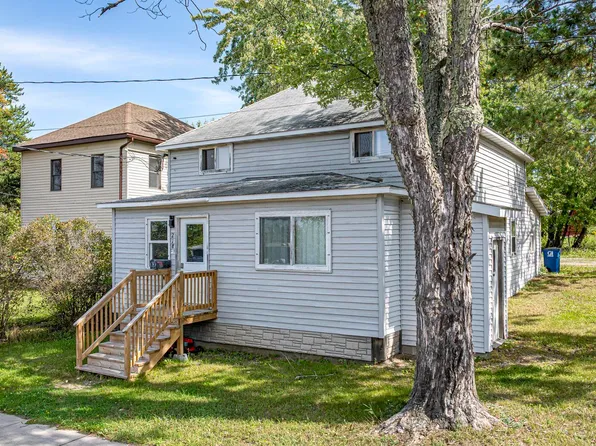 218 N 1st Ave, Ely, MN 55731