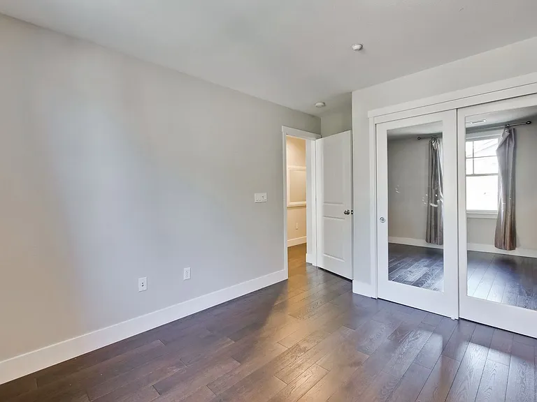 156 Linfield Dr — Photo 21