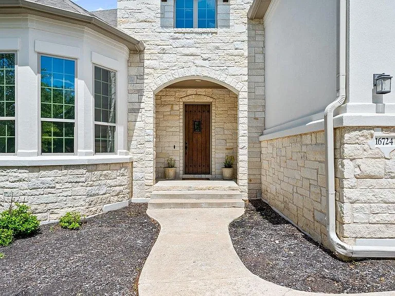 16724 Cory Cactus Dr — Photo 4