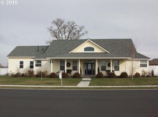 875 Banker Dr, Hermiston, OR 97838