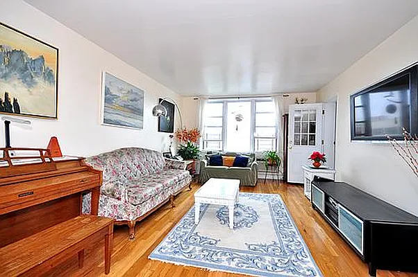 Sold by Chintan Trivedi | media 40