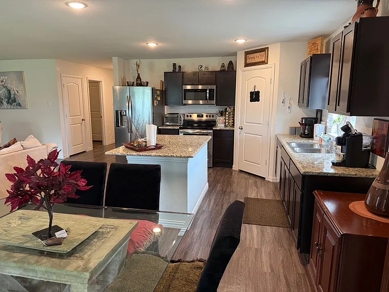 100 N Creek Dr — Photo 17