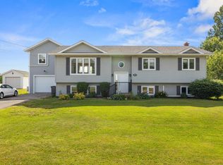 41 Massey Dr, Charlottetown, PE C1E1R5