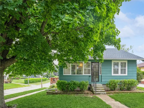 1343 N 4th Ave E, Newton, IA 50208