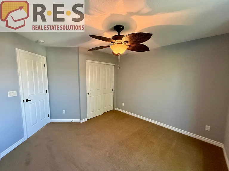 10761 Glengate Cir — Photo 14