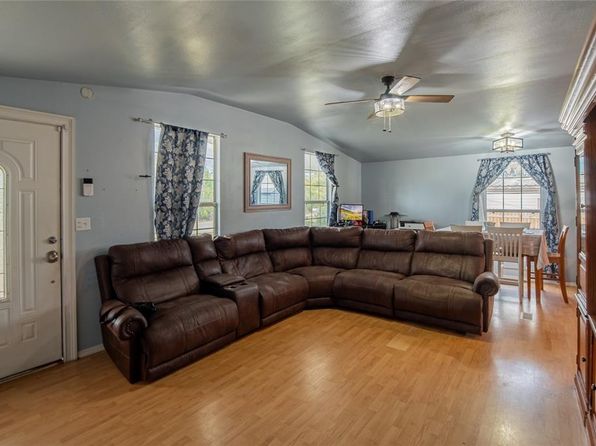 418 Stephens Rd, Ruskin, FL 33570