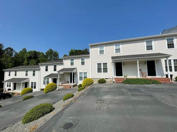 Eastover Drive, 1921 Eastover Dr APT F, South Boston, VA 24592