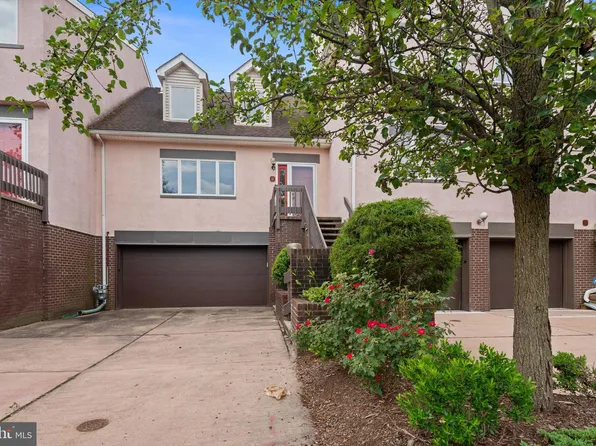 9 Hanover Ct, Princeton, NJ 08540