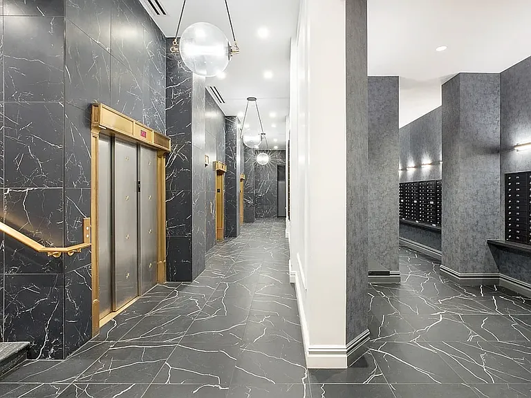 67 Wall St #25B — Photo 27