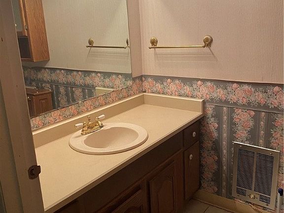 5th image of 5275 Westland Dr