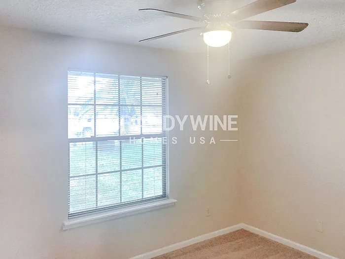 3363 Hampstead Dr — Photo 11