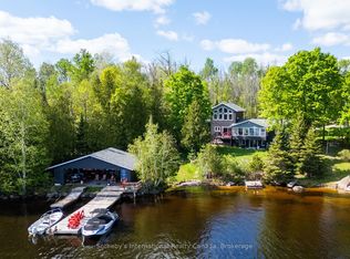 126 Chapman Dr SE, Magnetawan, ON P0A 1C0