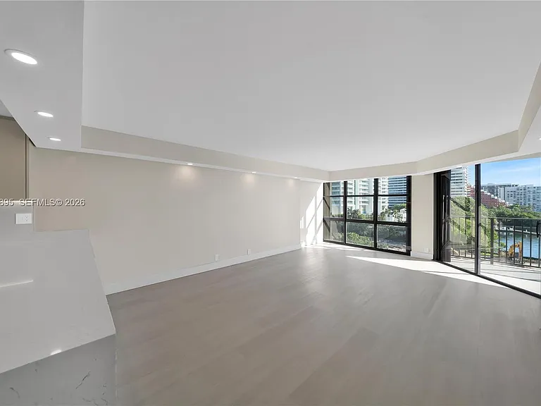 1865 Brickell Ave #A606 — Photo 7