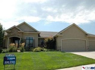 6940 N 118th Cir, Omaha, NE 68142