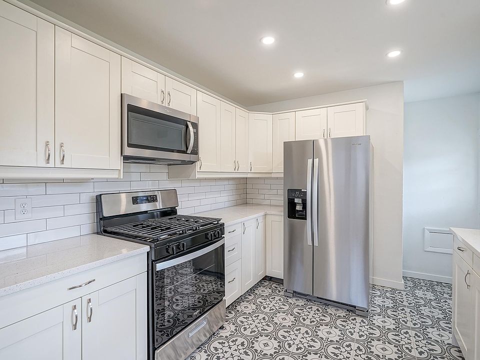 1st image of 7831 E 52nd St