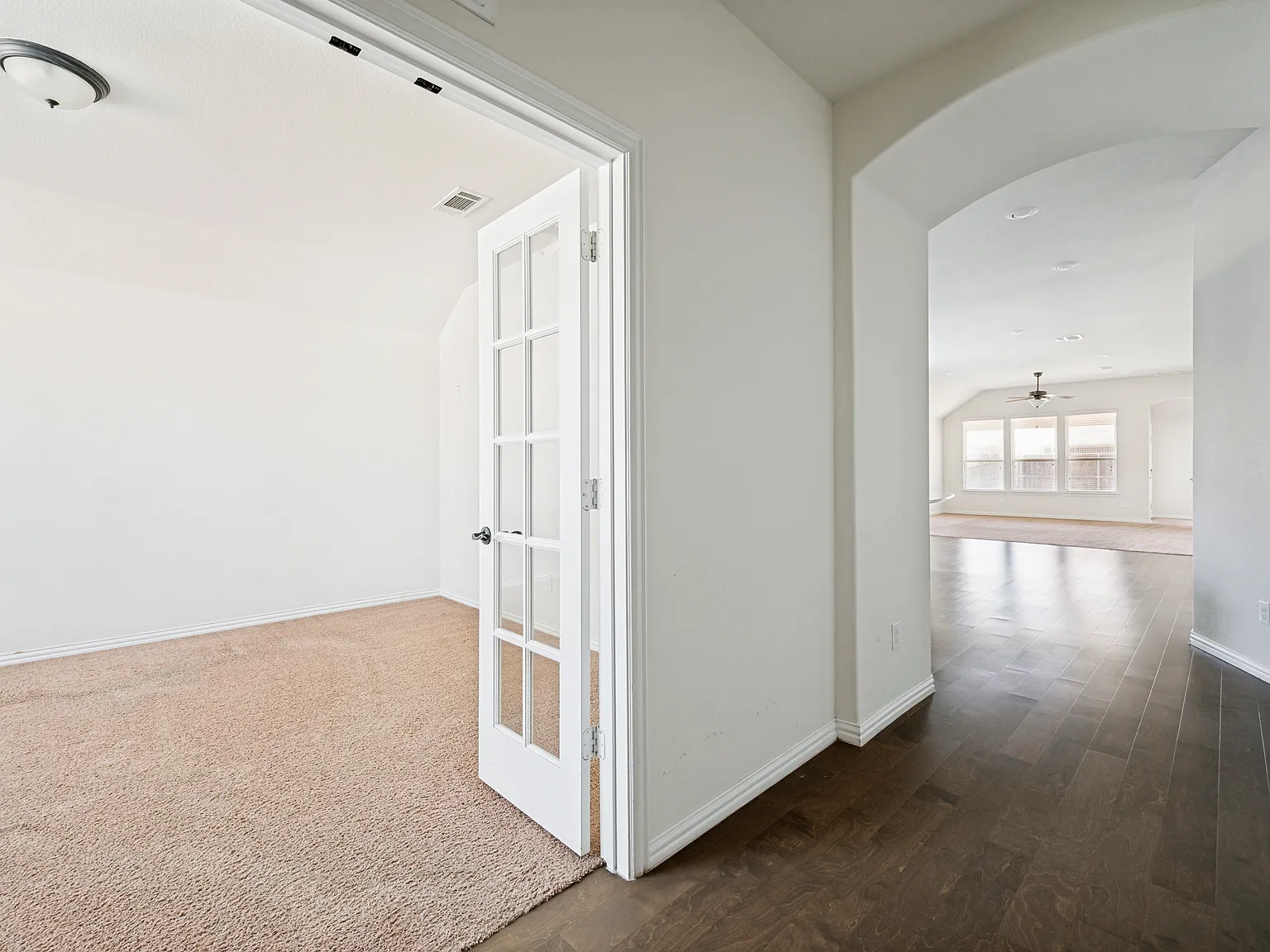3 bed, 2245 sqft, $2,600 — Photo 3