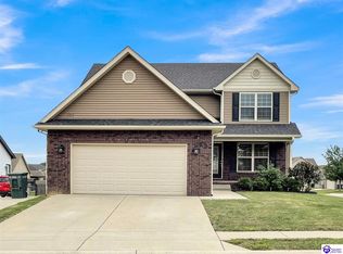 101 Reba Ct, Radcliff, KY 40160