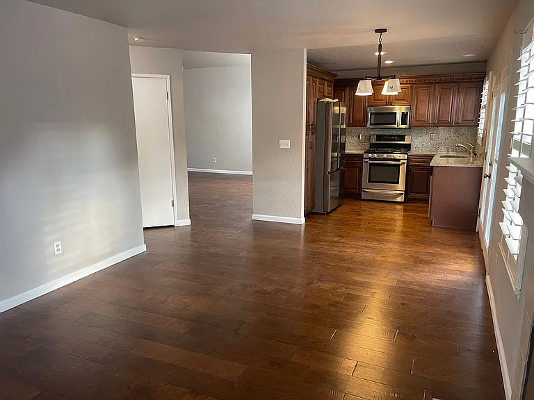 2234 Prestwick St — Photo 28