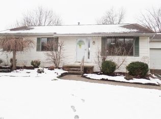 355 Middlefield Ct, Painesville, OH 44077