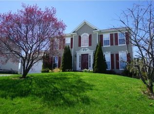 5310 Barcaldine Dr, Clay, NY 13041