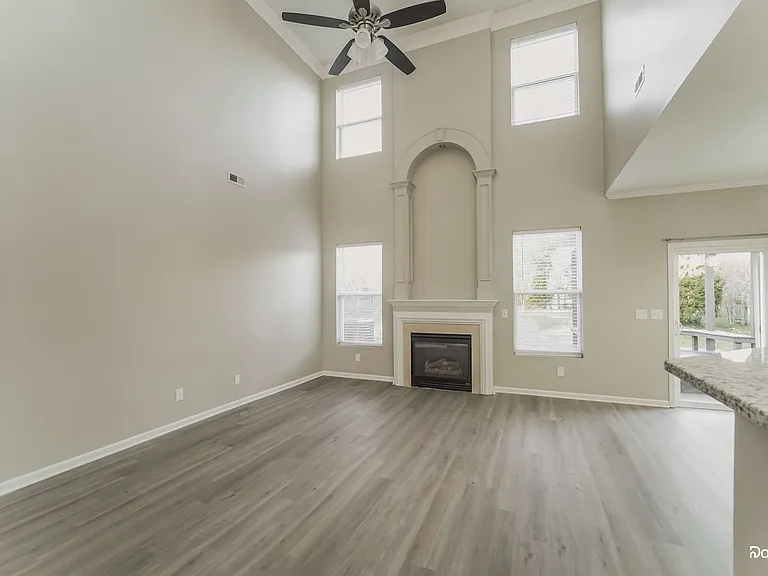 13836 Millers Creek Ln — Photo 3