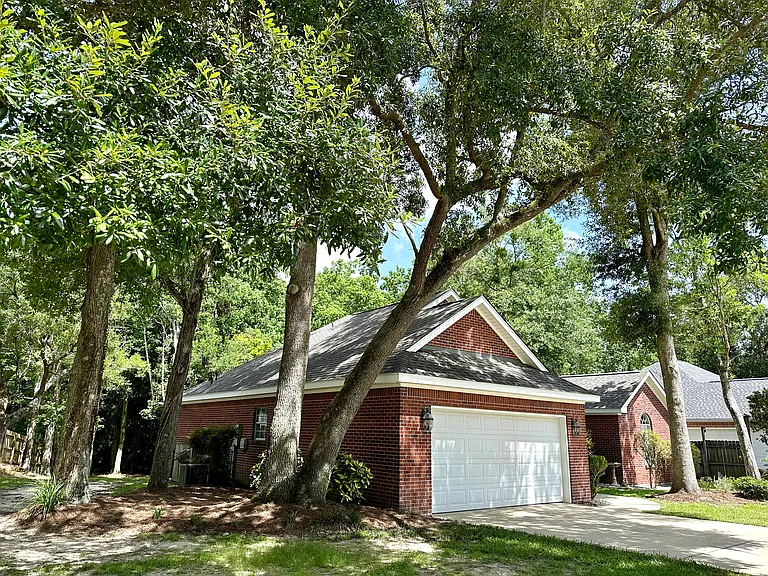 714 Hidden Oaks Dr — Photo 15