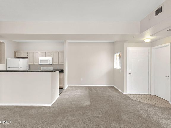 5th image of 13700 N FOUNTAIN HILLS Boulevard #206