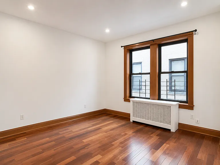 295 Convent Ave #33 — Photo 4