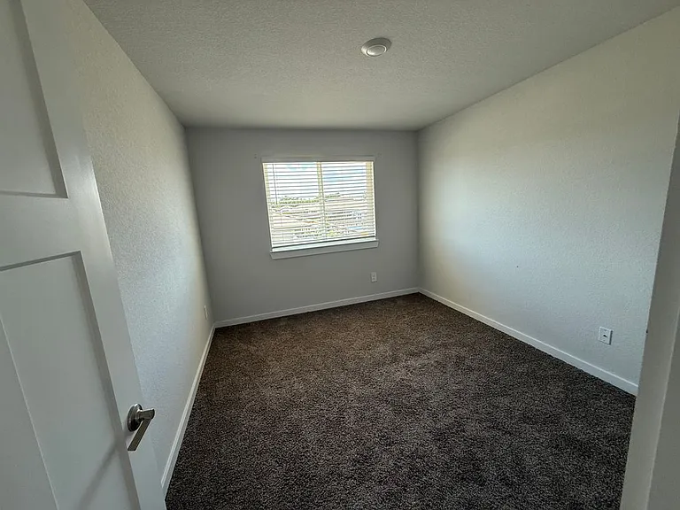 1218 Amistad Loop — Photo 7