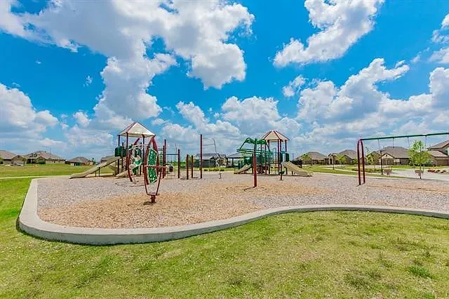 8709 Heliotrope Ln — Photo 43