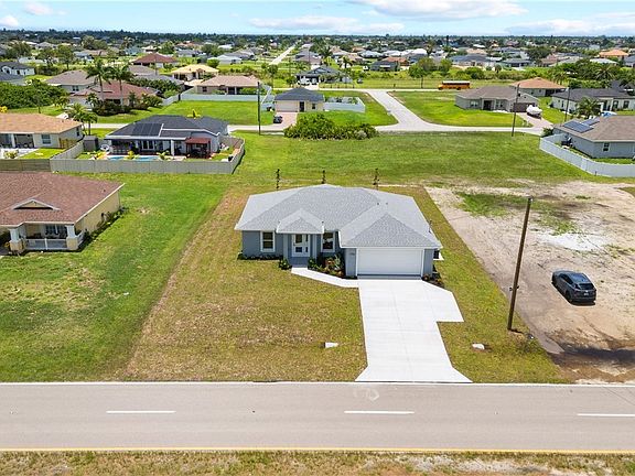 3rd image of 1702 Nelson Rd N