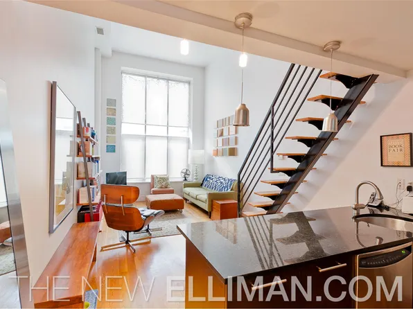 160 Manhattan Avenue image 1 of 6