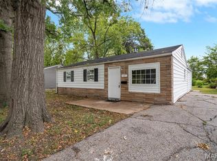 11 Saint Lambert Dr, Cahokia, IL 62206