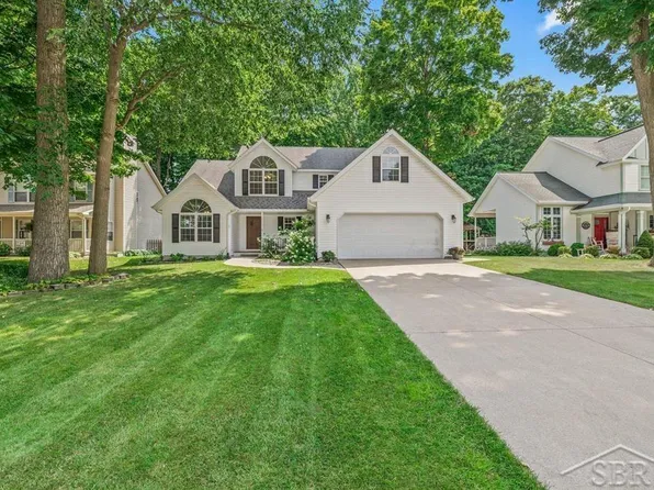 11681 Magnolia Dr, Freeland, MI 48623