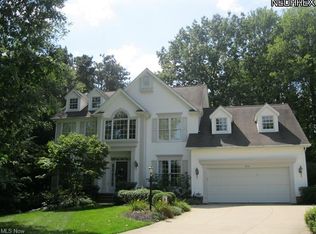 3032 Hillside Trl, Stow, OH 44224