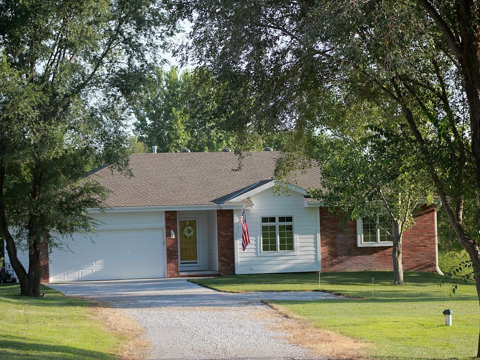 1st image of 24113 Ives Ave