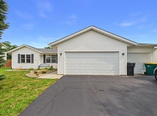 11255 Valerian Way, Roscoe, IL 61073