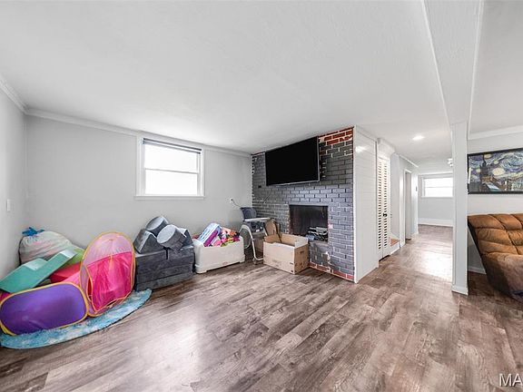 5th image of 7 Southview Dr