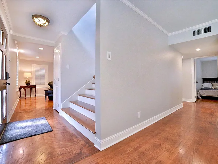 2625 Peckham St — Photo 10