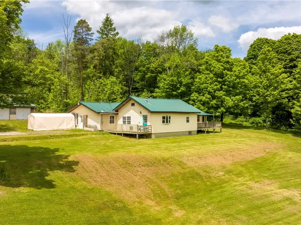 367 Doing Rd, Norwich, NY 13815