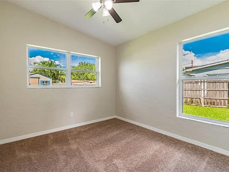139 Sunlit Cove Dr NE — Photo 28