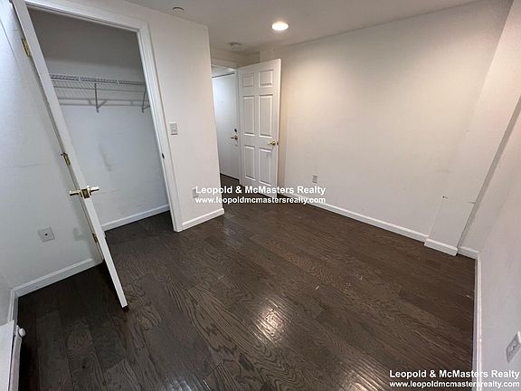 2nd image of 110 Queensberry St #D
