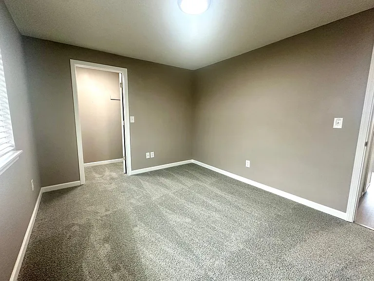 Forest Park Apartments — Photo 34