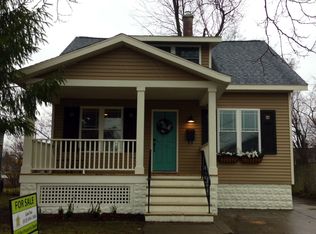 830 Slayton Ave, Grand Haven, MI 49417