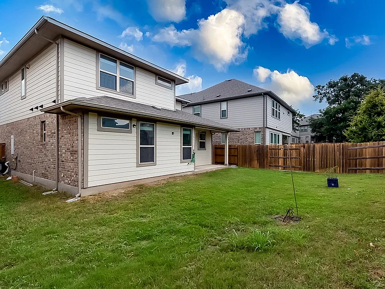 14314 McCoy Loop — Photo 33