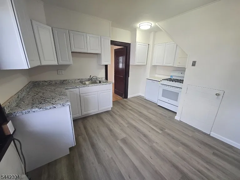 108 Bell Ave #A — Photo 9